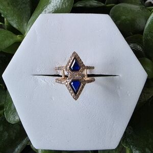 Elegant Blue and Gold Women's Ring